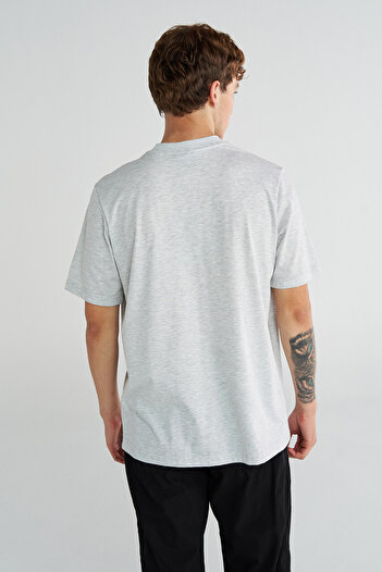 hummel T-PULSE ΑΝΔΡΙΚΟ ΚΟΡΥΦΑΙΟ ΚΟΝΤΟΜΑΝΙΚΟ T-SHIRT
