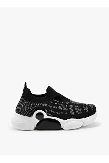 Oaklan by Shoexpress Textured Slip-On Sports Shoes