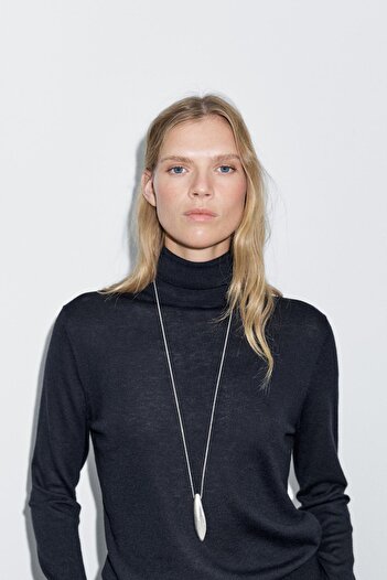 Massimo Dutti Dik yaka yün karışımlı kazak