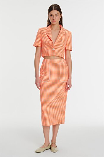 Exquise Checkered Crop Jacket