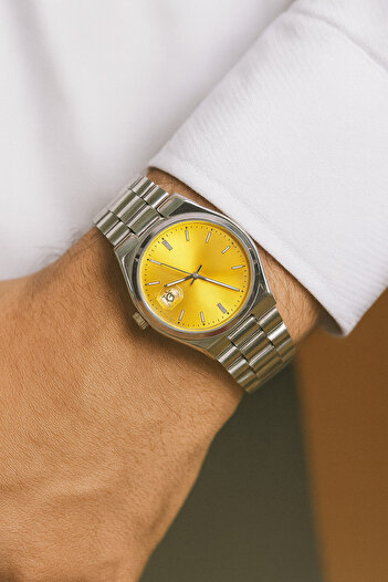 LOOQ Stylish Luxury Men's Wrist Watch with Calendar