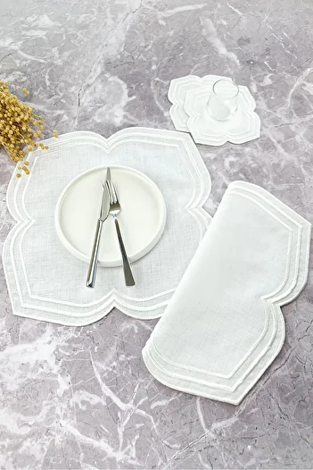 WEARE2 White Color Moonrise Embroidered 4 Piece Set (2+2) American Service and Cocktail Napkin