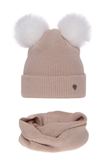 fantasialand Winter set for girls: cream-colored hat and circular scarf with 2 pom-poms Milagros