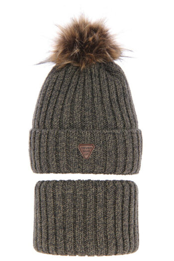 fantasialand Winter set for boys, hat and circular scarf in khaki with pompom, Garet model