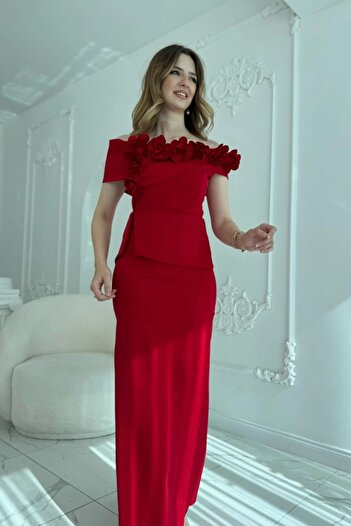 HELİS BUTİK 3D Flower Detailed Madonna Collar Full Length Red Evening Dress
