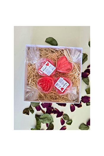 Soap&Friends Set of 4 Heart Soap - Cranberry Scent, 90 g | Romantic Heart-Shaped Gift for Valentine’s Day