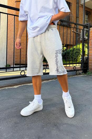 Flaw Wear Embroidered Elastic Waist Shorts