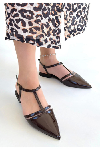 Butik Canca Brown Patent Leather Ballerina Shoes