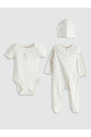 LC Waikiki Create Your Style with Uzg Store |   Floral Baby Girl Hospital Discharge Set