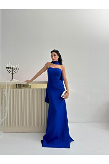 Serica Moda Βραδινό φόρεμα στράπλες με λεπτομέρεια με μπλε σάκκο