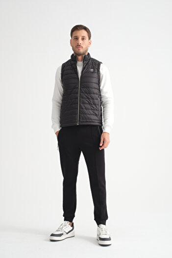 Shooter Sportswear Men's Lightweight Puffer Vest Regular Fit Zippered Black