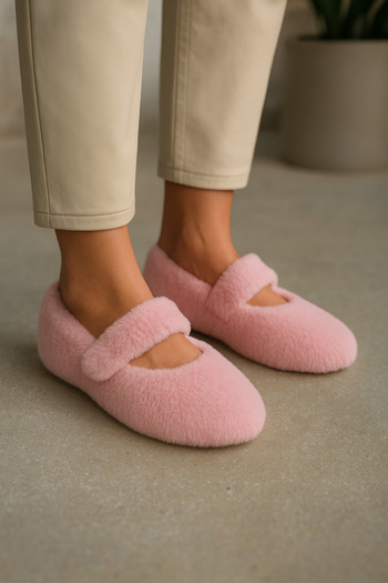 Beyond Women's Pink Thick Strap Mary Jane Feather Casual Ballerinas Byndmj002
