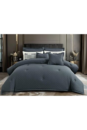 SNOOZYL A uniquely designed king-size double bed sheet for a luxurious hotel experience. The quilt is filled with microfiber, measuring 170*230cm.