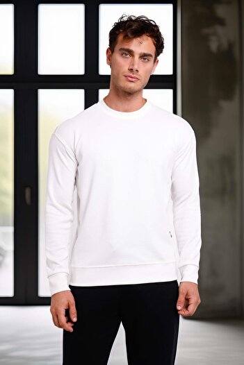 Valiberta Wenders Relax Fit Basic Brushed Interlock Crew Neck Men's Sweatshirt - White