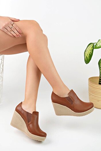 İrem Ayakkabı Padded Sole Double Elastic Shoes