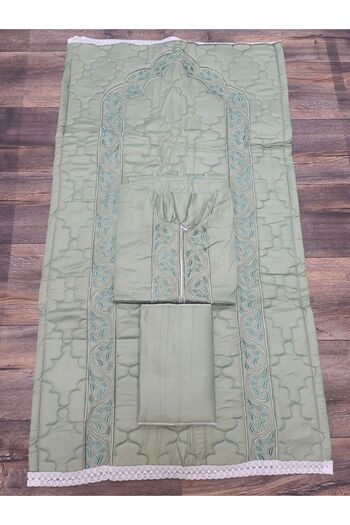 Generic Distinctive women's prayer set