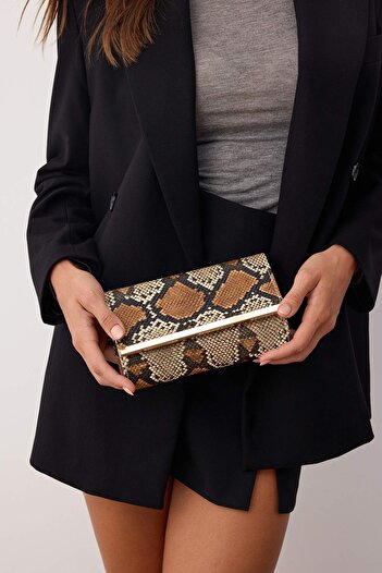 TRENDYOL SHOES Leopard Patterned Women's Stylish Mini Clutch Handbag Takaw26Py00001