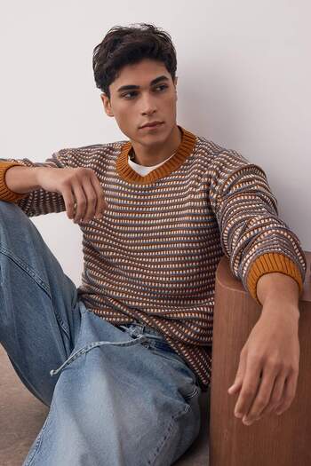 Trendyol Collection Jacquard-Pullover mit Rundhalsausschnitt in Kamelfarbe - TMNAW22KZ0658