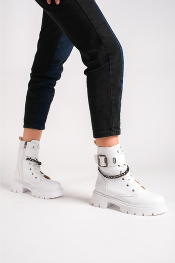 Zerenyus Manoral Waterproof Chain Zippered Women's White Boots
