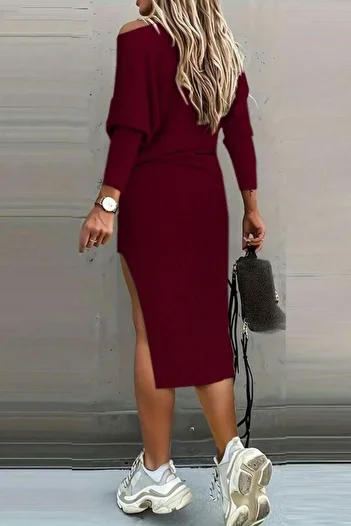 Mossta Off-Shoulder Slit Detailed Blouse and Skirt Two-Piece Set - Burgundy