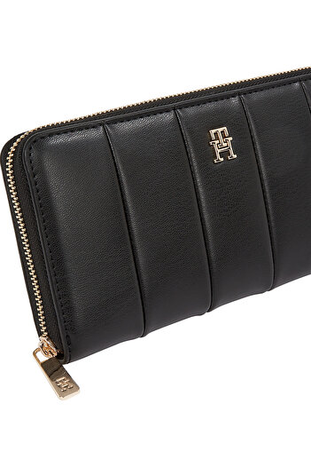Tommy Hilfiger Women's Brand Logo Full Zipper Stylish Appearance Suitable for Daily Use Black Wallet a