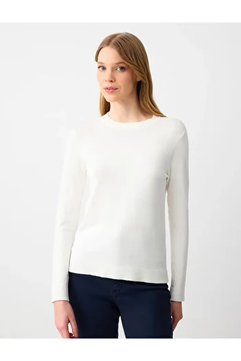 Jimmy Key Ecru Crew Neck Long Sleeve Solid Cut Knitwear Sweater