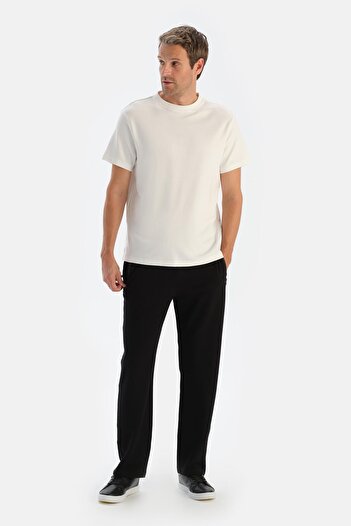 Dagi Black Straight Leg Sweatpants