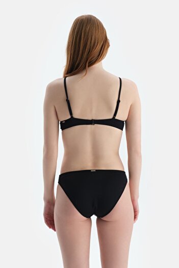 Dagi Black Bralet