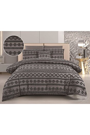 Red Rose A luxuriously patterned double bed sheet to add a touch of elegance to your room's decor, made of microfiber, measuring 170*220 cm.