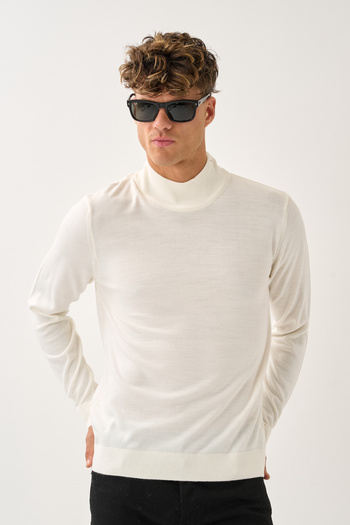 Redline Aristo Standard Fit Half Turtleneck Sweater White
