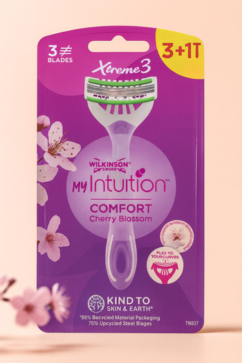 Wilkinson Sword Cherry Blossom Scented 4-Piece Women's Razor (3 Blades) Germany
