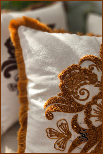 SasoHome Beauty Flowers Punch Embroidery Patterned Linen Throw Pillow Cover