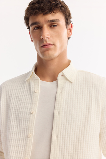 Avva Men's Comfort Fit White Bottomed Britli Collar 100% Cotton Long Sleeve Shirt A52Y2069