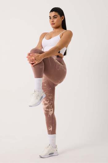 cervus Batik Pattern Seamless Stretchy and Recovery Push-Up Sports Leggings