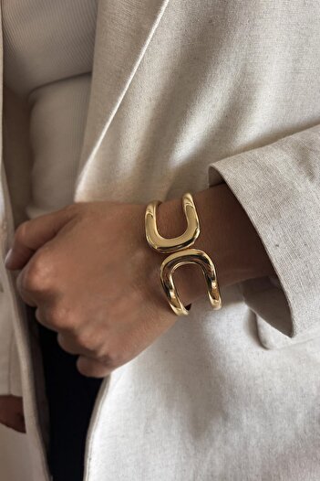 New Obsessions Vip Gold Geometric Thick Handcuff Bracelet