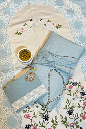 Home 5-piece prayer rug set, embroidered sponge padded with an embroidered prayer sheet. Excellent soft, cool material provides you with comfort.