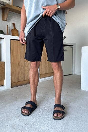 Flaw Wear Black Elastic Waist Shorts