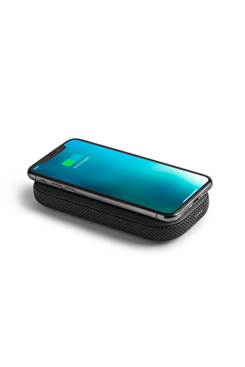 Lexon Powersound Wireless Charger and Bluetooth Speaker, solely wireless charging Black