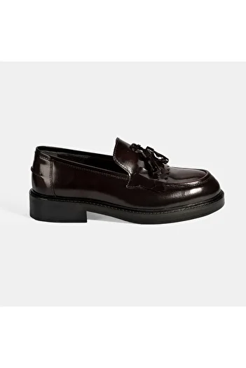 Desa Women's Burgundy Leather Loafer with Tassel Detail