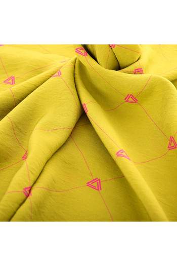 PİRAMİT Coolnes Viscon Shawl