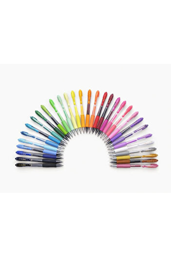 Pilot albastru azur