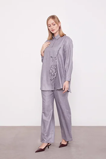 Levidor Anthracite Embroidered Rose Detailed Tunic Set