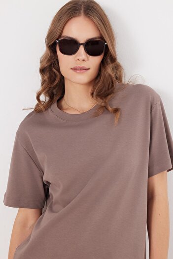 Tudors Women's Relax Fit Comfortable Cut 100% Cotton Soft Textured Lightweight Thick Crew Neck Brown T-Shirt