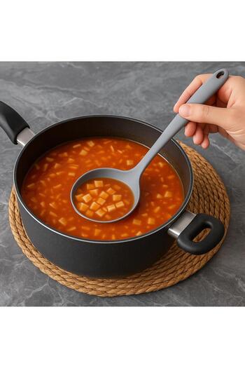 Single Heat Resistant Fireproof Non-Stick Silicone 28 cm Ladle with Hard Tip