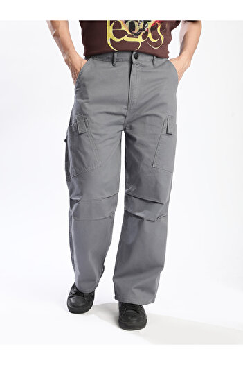 Bene Kleed By Styli Men Grey Baggy Fit Cargo Trousers