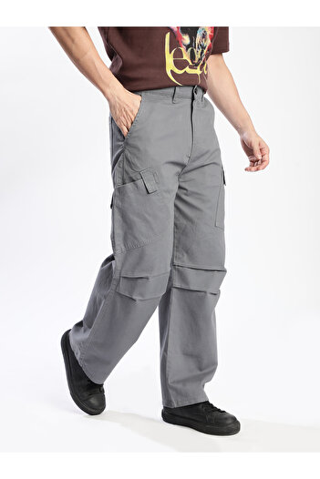 Bene Kleed By Styli Men Grey Baggy Fit Cargo Trousers