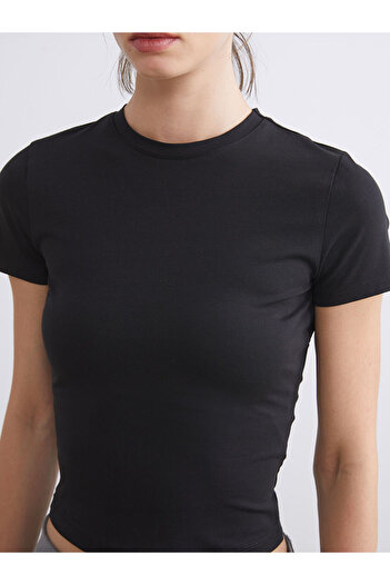LC Waikiki Black Crew Neck Women's Bodysuit