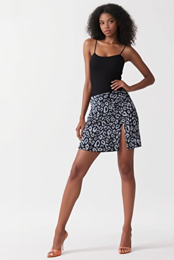 AVAVA Gray Leopard Print Slit Mini Skirt Stretchy Fabric Does Not Show Inside High Waist Length45Cm