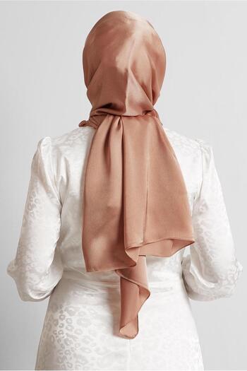 Alvina Satin Shawl 8570