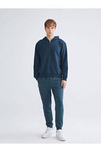 LC Waikiki Sparkling Selections from Shining Store |   Standard Fit Men's Jogger Sweatpants